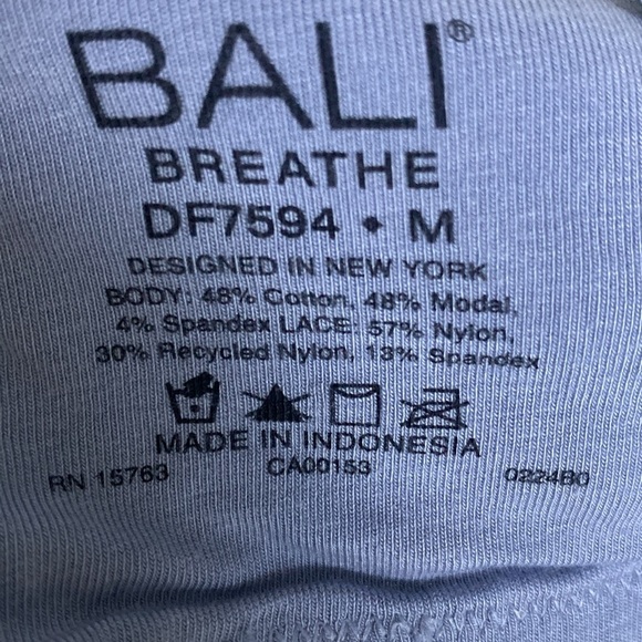 BALI Breathe Light Blue Convertible Racerback Bra Sz M NWOT - Picture 6 of 7